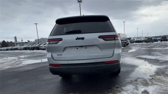 2023 Jeep Grand Cherokee L Altitude 4x4