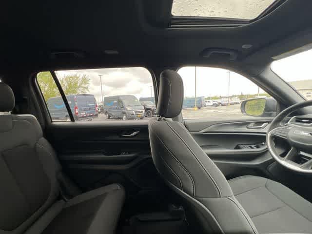 2026 Jeep Grand Cherokee GRAND CHEROKEE L LAREDO X 4X4