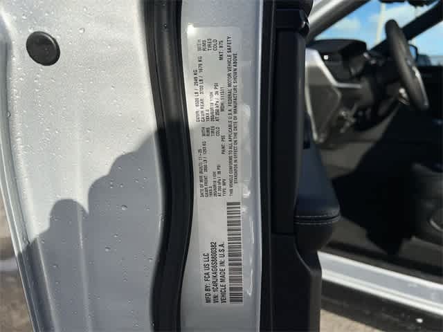 2025 Jeep Grand Cherokee GRAND CHEROKEE L ALTITUDE X 4X4