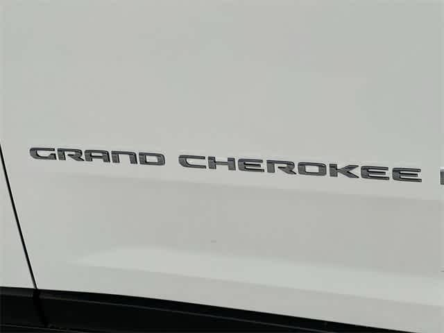 2023 Jeep Grand Cherokee L Laredo 4x4