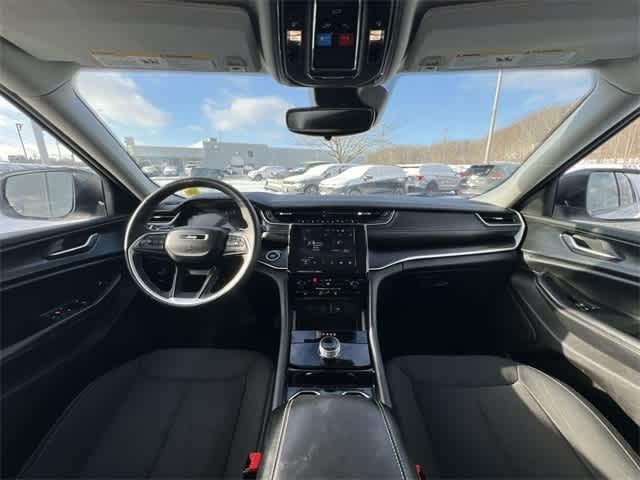 2023 Jeep Grand Cherokee L Laredo 4x4