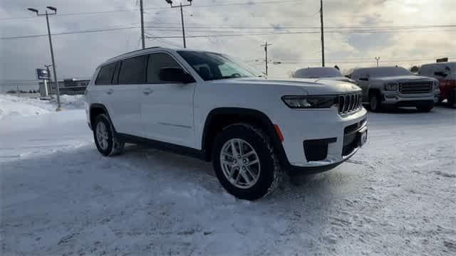 2023 Jeep Grand Cherokee L Laredo 4x4