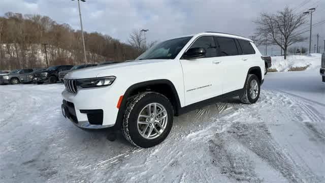 2023 Jeep Grand Cherokee L Laredo 4x4