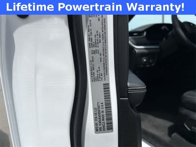 2025 Jeep Grand Cherokee L Altitude 4x4