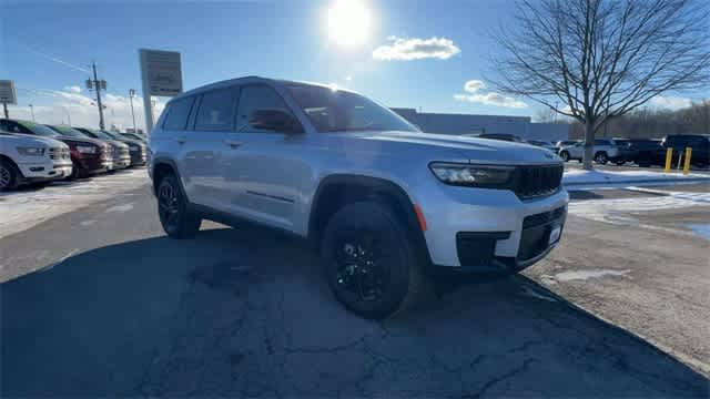 2025 Jeep Grand Cherokee GRAND CHEROKEE L ALTITUDE X 4X4