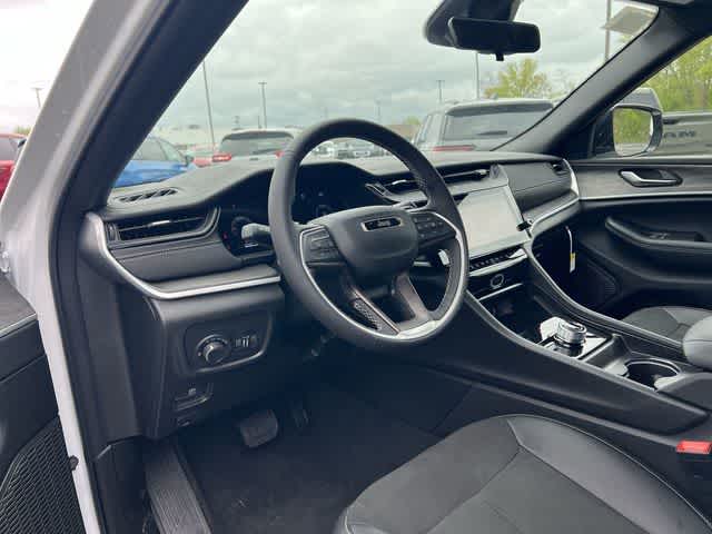 2026 Jeep Grand Cherokee GRAND CHEROKEE L LAREDO ALTITUDE 4X4