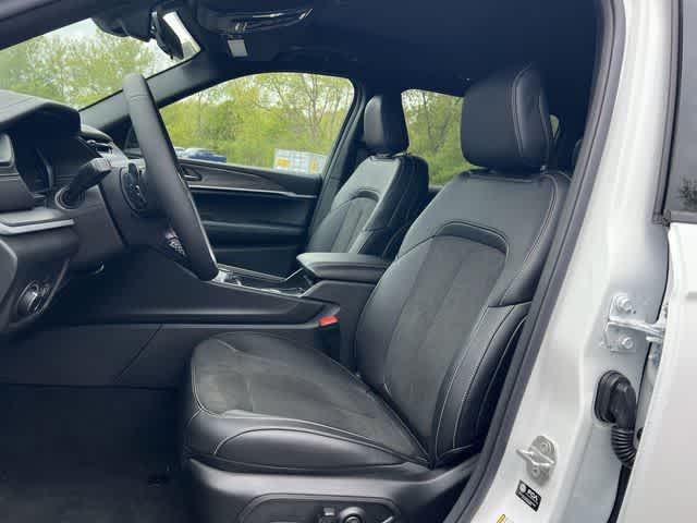 2026 Jeep Grand Cherokee GRAND CHEROKEE L LAREDO ALTITUDE 4X4