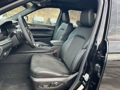 2026 Jeep Grand Cherokee GRAND CHEROKEE L LAREDO ALTITUDE 4X4