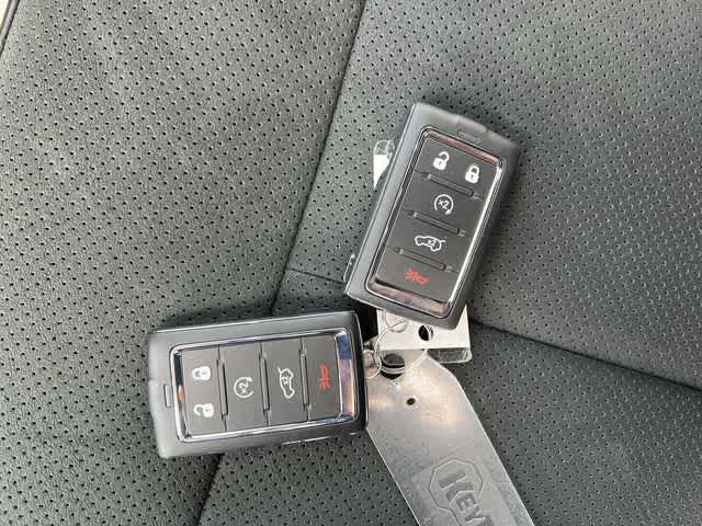 2026 Jeep Grand Cherokee GRAND CHEROKEE L LAREDO ALTITUDE 4X4