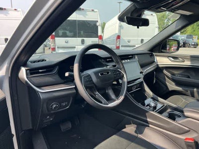 2026 Jeep Grand Cherokee GRAND CHEROKEE L LAREDO ALTITUDE 4X4