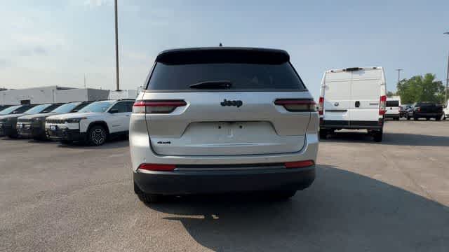 2026 Jeep Grand Cherokee GRAND CHEROKEE L LAREDO ALTITUDE 4X4