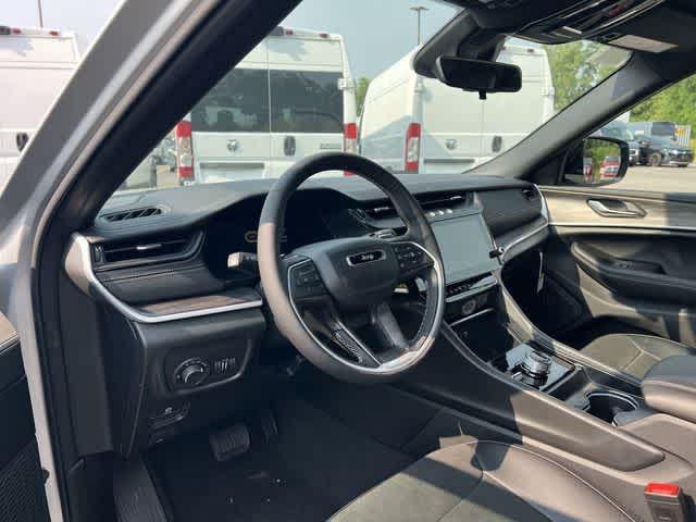 2026 Jeep Grand Cherokee GRAND CHEROKEE L LAREDO ALTITUDE 4X4