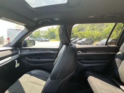 2026 Jeep Grand Cherokee GRAND CHEROKEE L LAREDO ALTITUDE 4X4