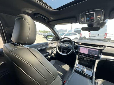 2026 Jeep Grand Cherokee GRAND CHEROKEE L LAREDO ALTITUDE 4X4