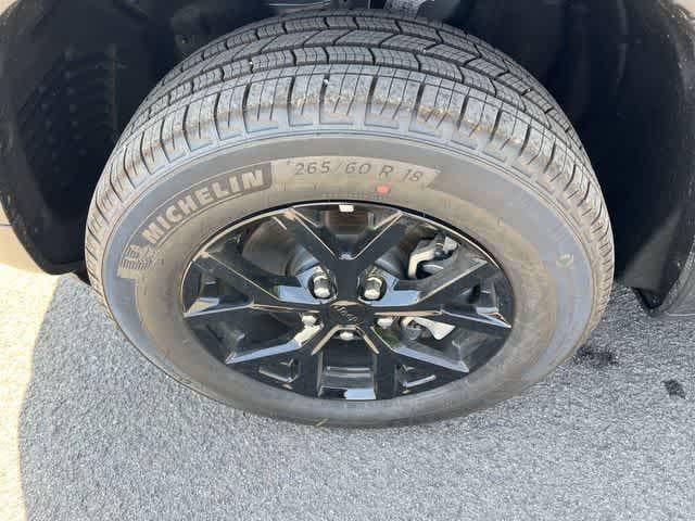 2026 Jeep Grand Cherokee GRAND CHEROKEE L LAREDO ALTITUDE 4X4