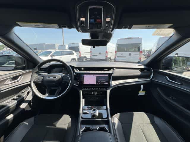 2026 Jeep Grand Cherokee GRAND CHEROKEE L LAREDO ALTITUDE 4X4
