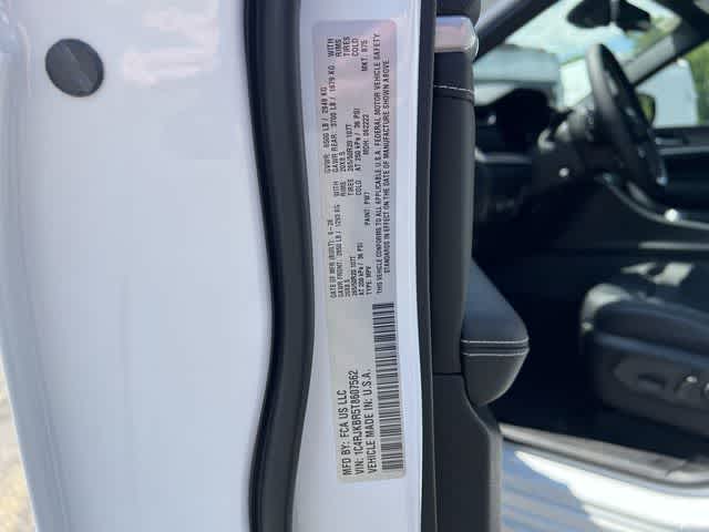 2026 Jeep Grand Cherokee GRAND CHEROKEE L LIMITED RESERVE 4X4