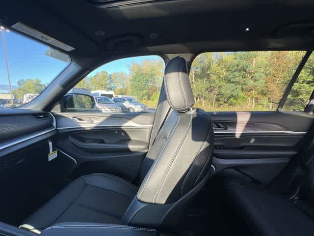 2026 Jeep Grand Cherokee GRAND CHEROKEE L LIMITED RESERVE 4X4