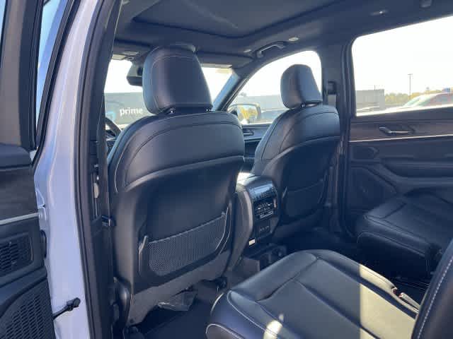 2027 Jeep Grand Cherokee GRAND CHEROKEE L LIMITED 4X4