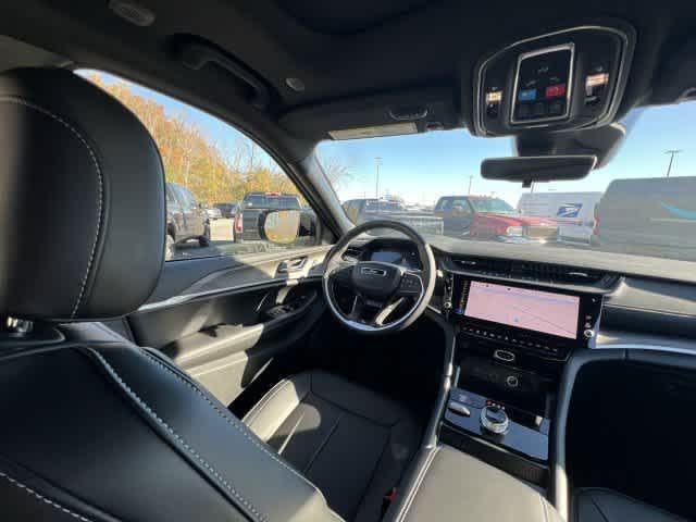 2027 Jeep Grand Cherokee GRAND CHEROKEE L LIMITED 4X4