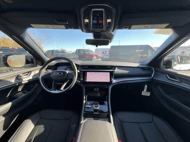 2027 Jeep Grand Cherokee GRAND CHEROKEE L LIMITED 4X4
