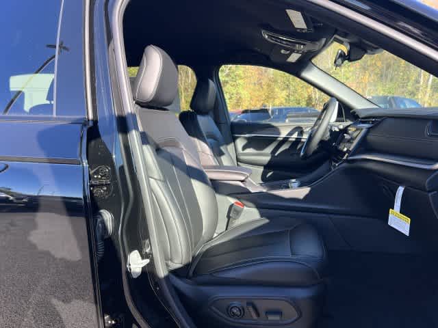 2027 Jeep Grand Cherokee GRAND CHEROKEE L LIMITED 4X4