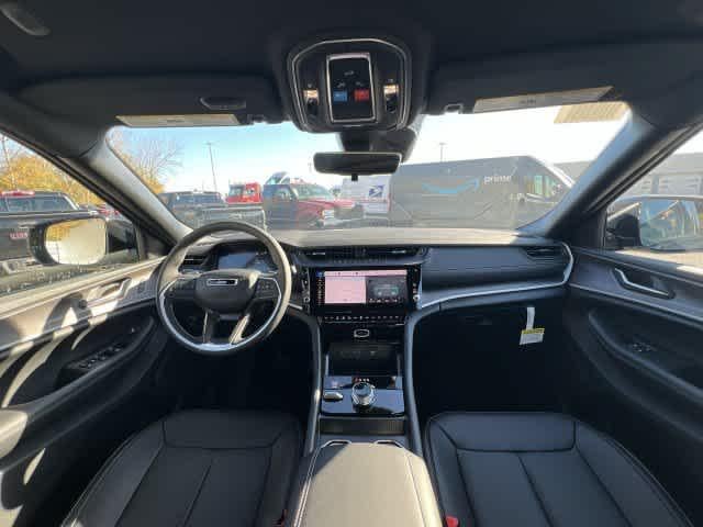 2027 Jeep Grand Cherokee GRAND CHEROKEE L LIMITED 4X4