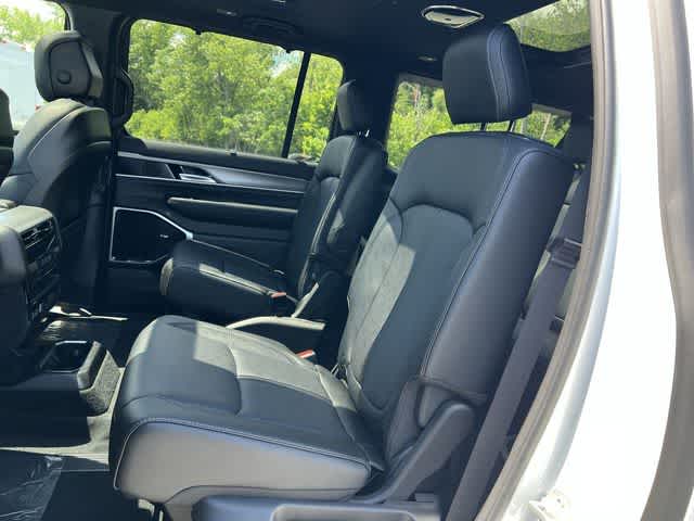 2026 Jeep Grand Wagoneer GRAND WAGONEER L LIMITED ALTITUDE 4X4
