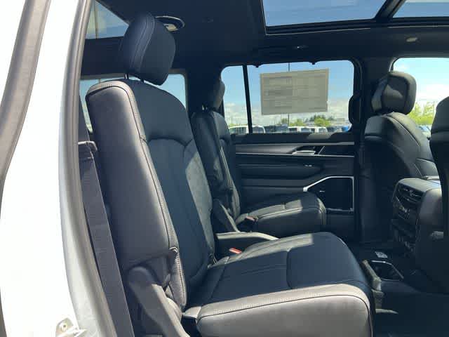 2026 Jeep Grand Wagoneer GRAND WAGONEER L LIMITED ALTITUDE 4X4