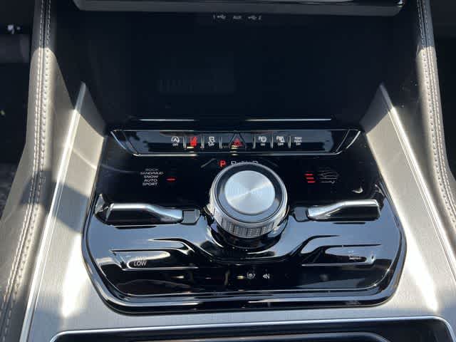 2026 Jeep Grand Wagoneer GRAND WAGONEER L LIMITED ALTITUDE 4X4