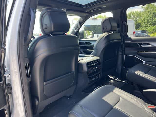 2026 Jeep Grand Wagoneer GRAND WAGONEER L LIMITED ALTITUDE 4X4