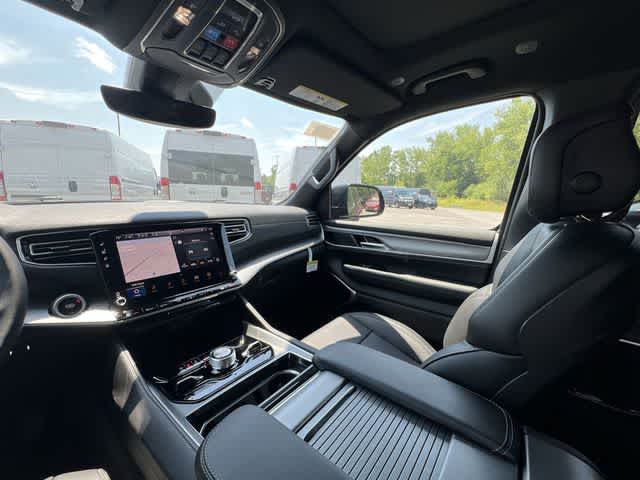 2026 Jeep Grand Wagoneer GRAND WAGONEER LIMITED ALTITUDE 4X4