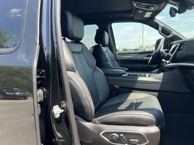 2026 Jeep Grand Wagoneer GRAND WAGONEER LIMITED ALTITUDE 4X4