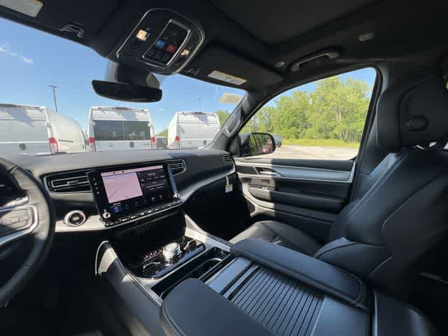 2026 Jeep Grand Wagoneer GRAND WAGONEER LIMITED ALTITUDE 4X4