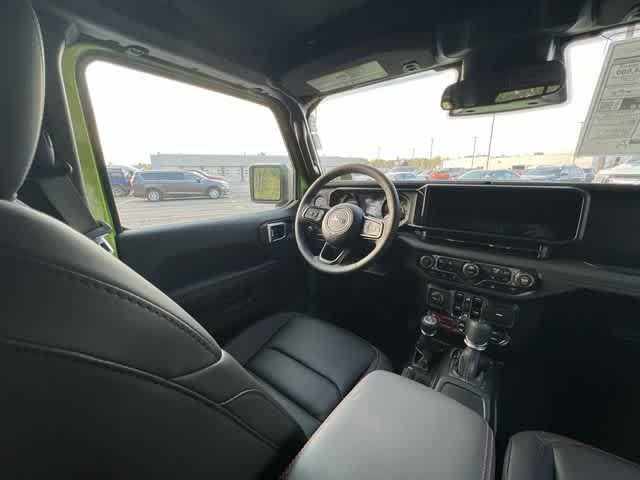2026 Jeep Gladiator GLADIATOR SHADOW OPS 4X4