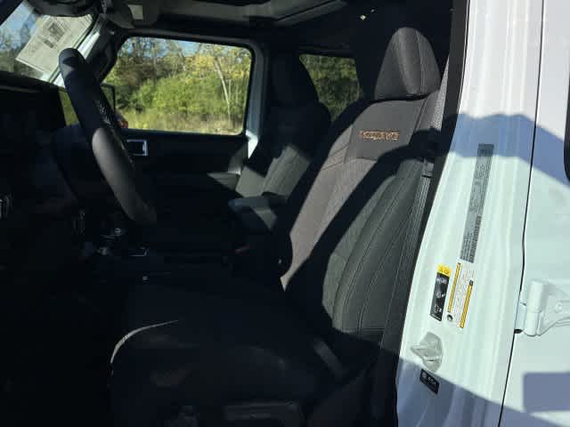 2027 Jeep Gladiator GLADIATOR MOJAVE 4X4