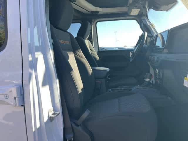 2027 Jeep Gladiator GLADIATOR MOJAVE 4X4