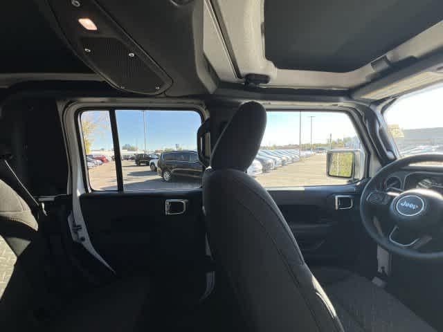 2027 Jeep Gladiator GLADIATOR MOJAVE 4X4