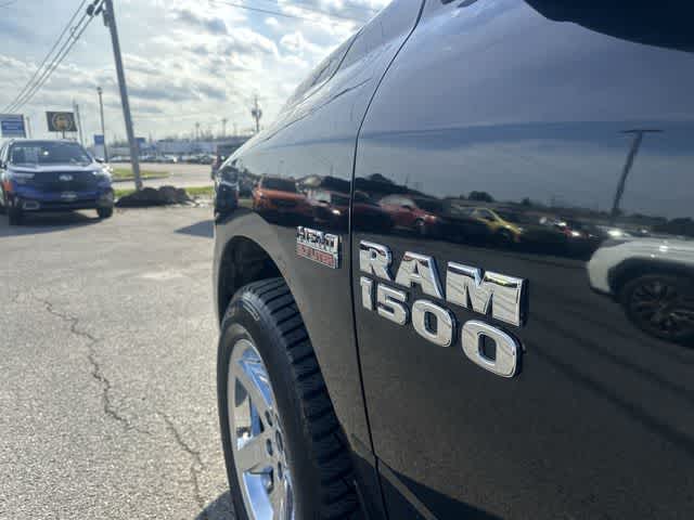 2018 RAM 1500 Express Quad Cab 4x4 6'4' Box
