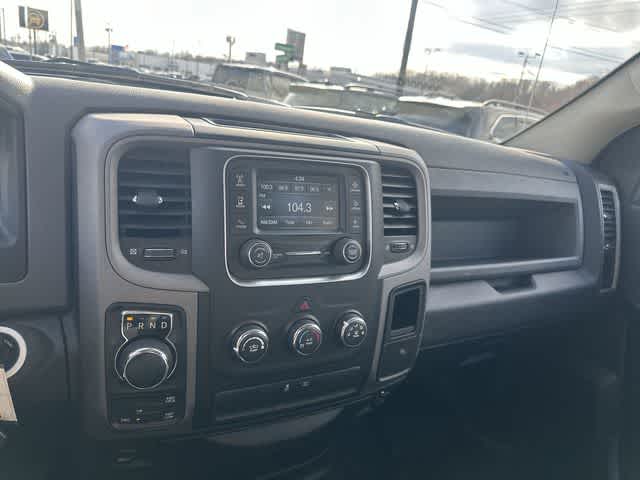 2018 RAM 1500 Express Quad Cab 4x4 6'4' Box