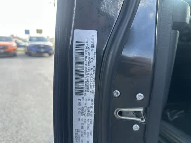 2018 RAM 1500 Express Quad Cab 4x4 6'4' Box