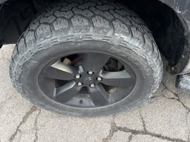 2019 RAM 1500 Classic Warlock Quad Cab 4x4 6'4' Box