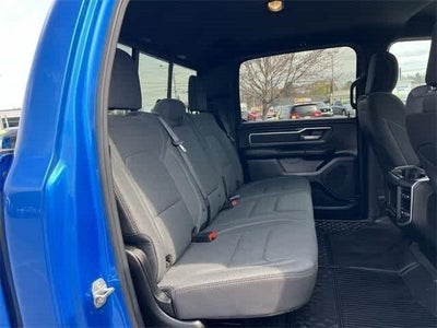 2022 RAM 1500 Big Horn Crew Cab 4x4 5'7' Box