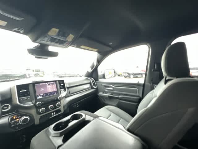 2022 RAM 1500 Big Horn Crew Cab 4x4 5'7' Box