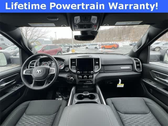 2025 RAM Ram 1500 RAM 1500 BIG HORN CREW CAB 4X4 5'7' BOX