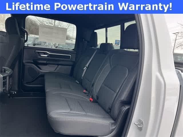 2025 RAM Ram 1500 RAM 1500 BIG HORN CREW CAB 4X4 5'7' BOX