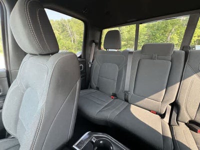 2021 RAM 1500 Big Horn Quad Cab 4x4 6'4' Box