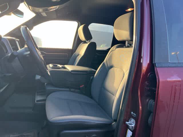 2021 RAM 1500 Big Horn Quad Cab 4x4 6'4' Box