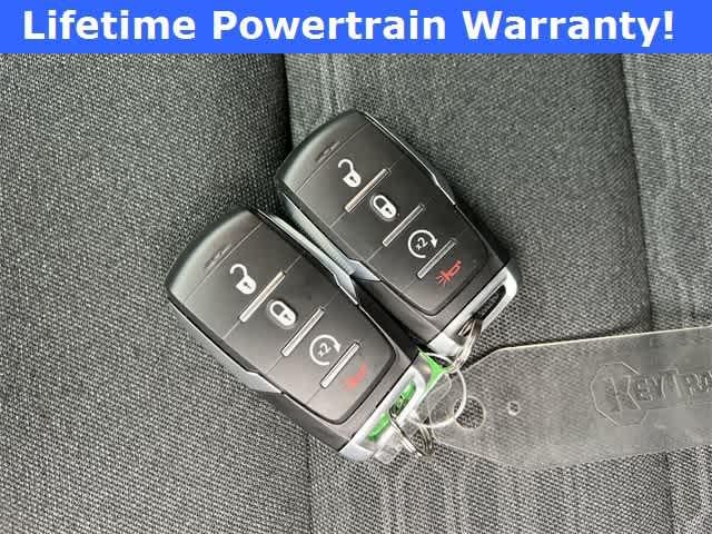 2026 RAM Ram 1500 RAM 1500 WARLOCK CREW CAB 4X4 5'7' BOX