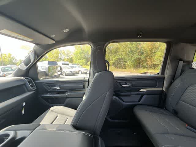2026 RAM 1500 RAM 1500 WARLOCK CREW CAB 4X4 5'7' BOX
